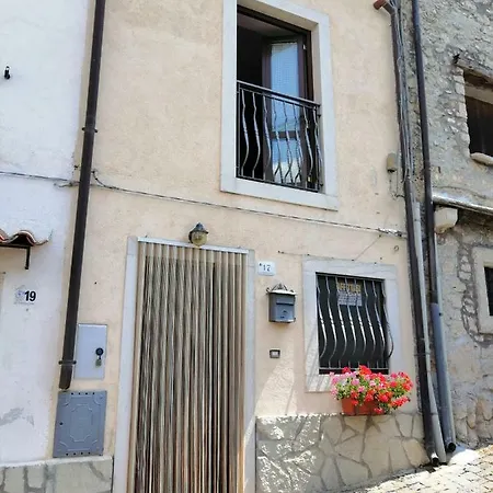 Holiday home Casetta Gaia *